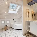 Micaela - 450m From The Sea By Interhome